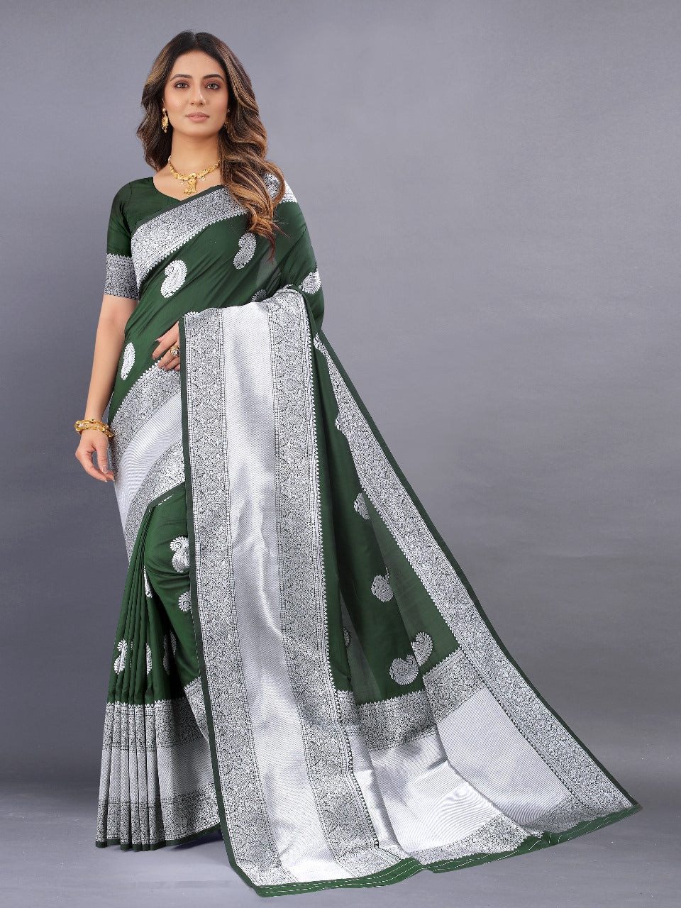 nx 135 green Soft Silk saree with zari weawing design