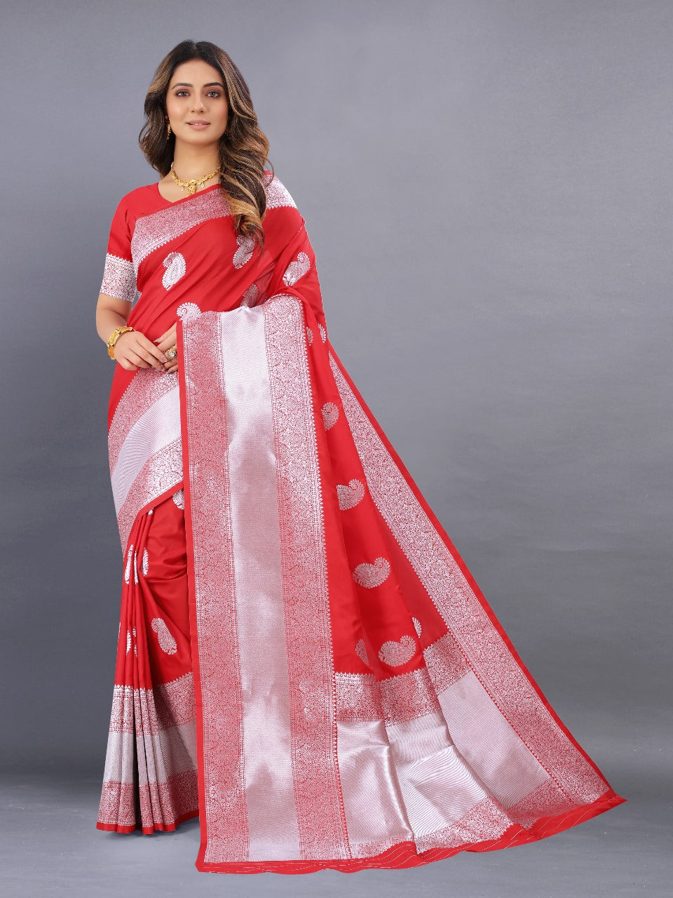 nx 135 Soft Silk saree with zari weawing design